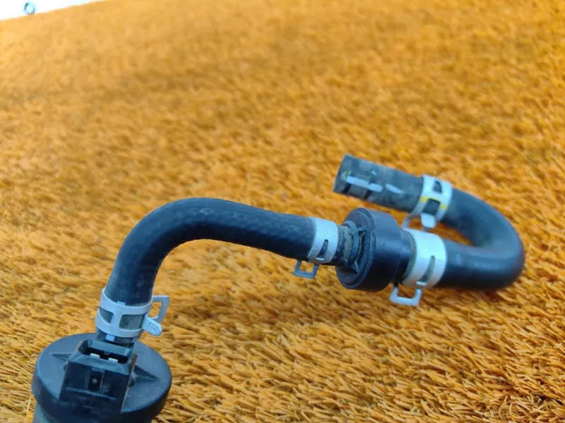 Клапан вентиляции топливного бака