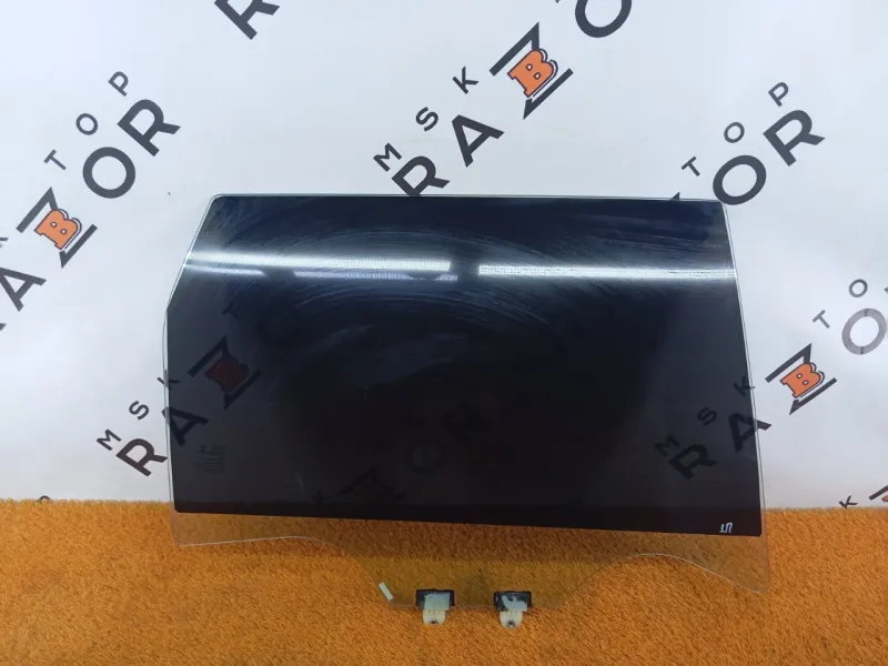 Стекло двери