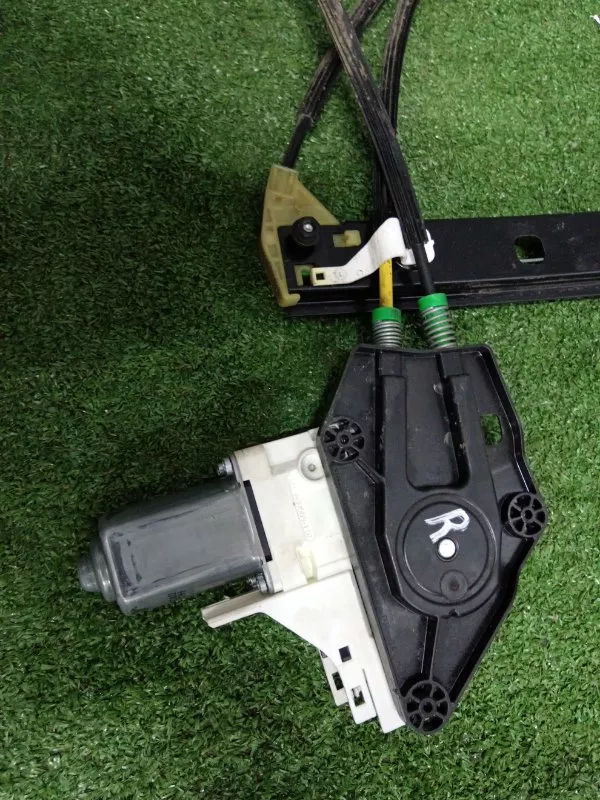 Стеклоподъемник