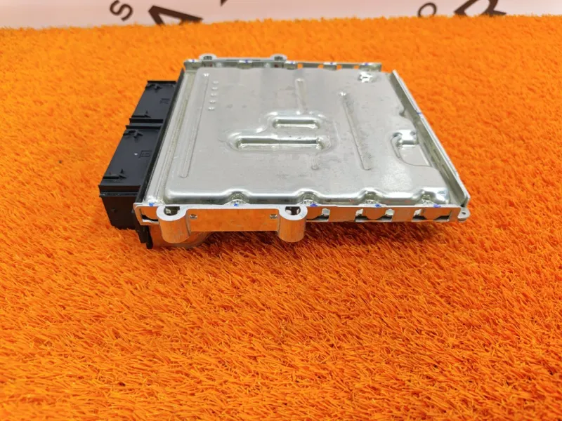 Блок управления двигателем