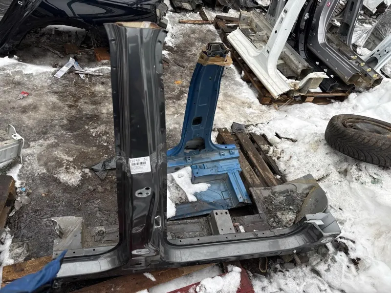 Порог с центральной стойкой