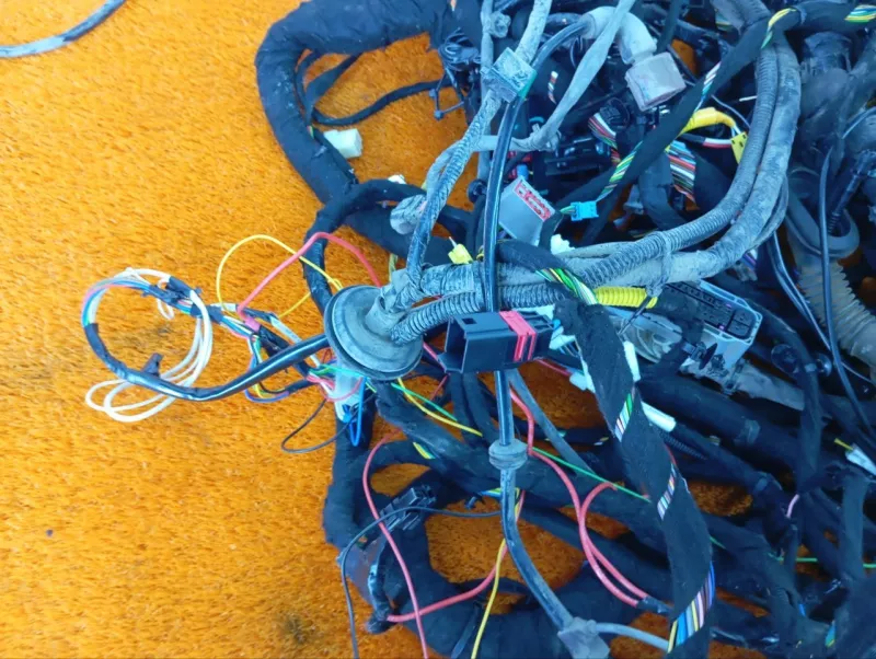 Проводка подкапотная