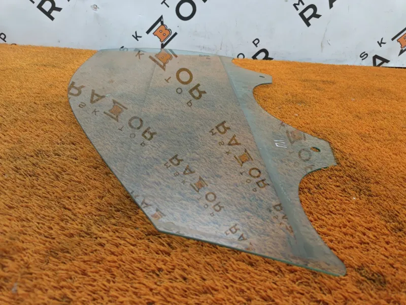 Стекло двери