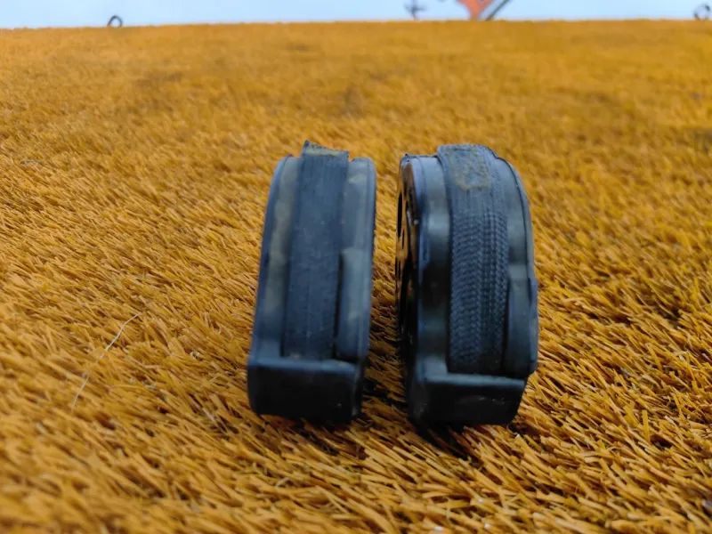 Крепление глушителя