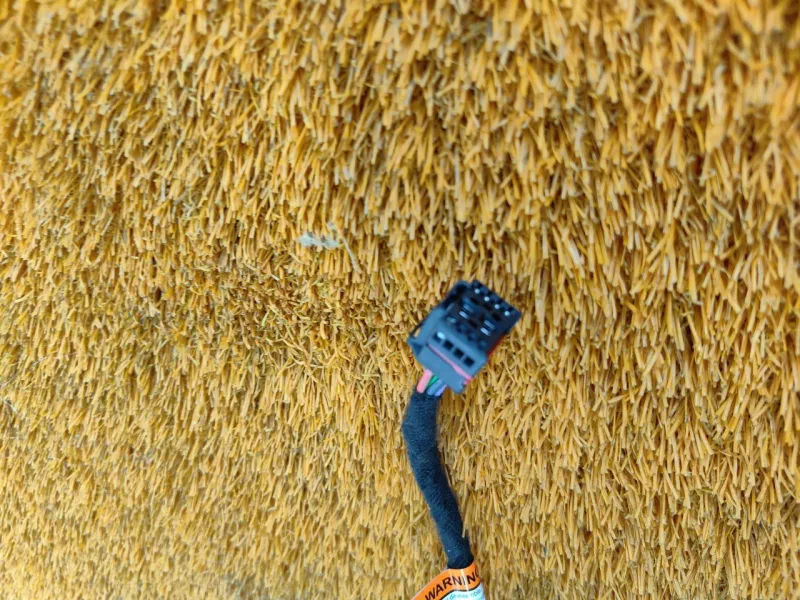 Амортизатор багажника