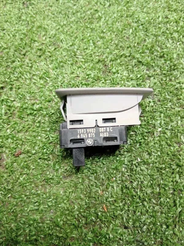 Кнопка стеклоподъемника