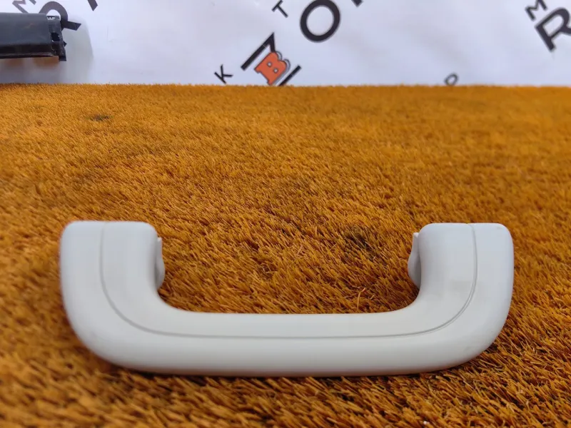 Ручка потолка