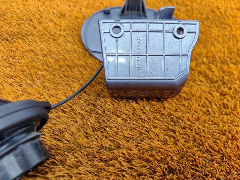 Лючок Бензобака