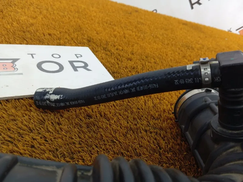 Патрубок воздушного фильтра