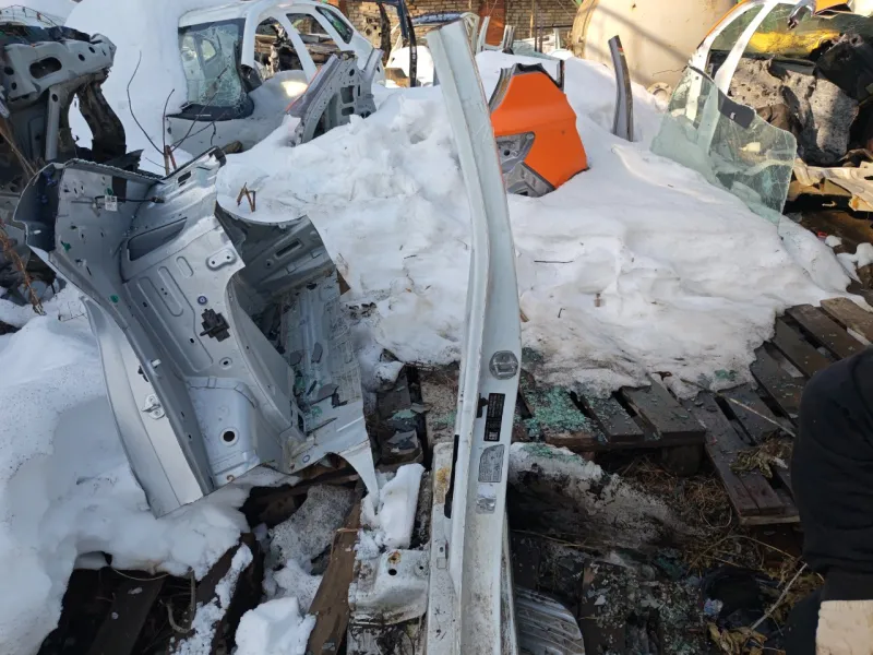 Порог с центральной стойкой