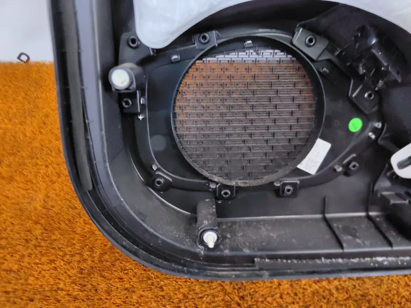 Обшивка двери