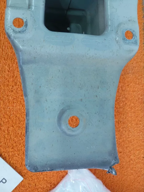 Усилитель бампера