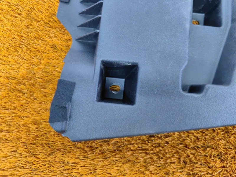 Обшивка багажника