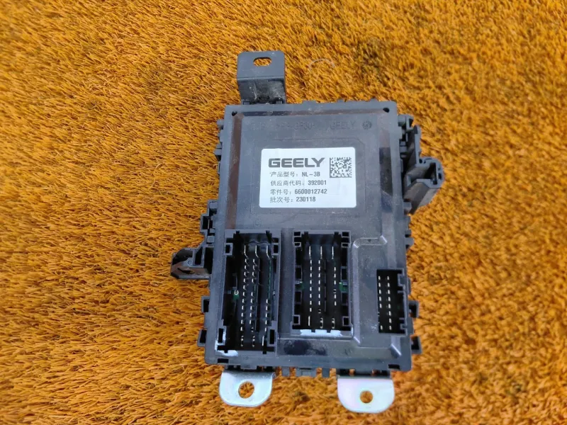 Блок предохранителей