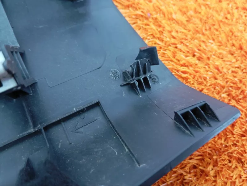 Обшивка двери багажника