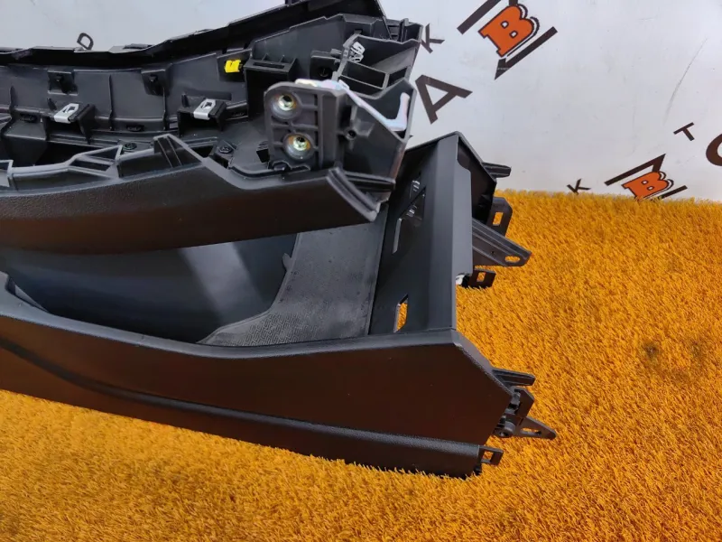 Консоль центральная