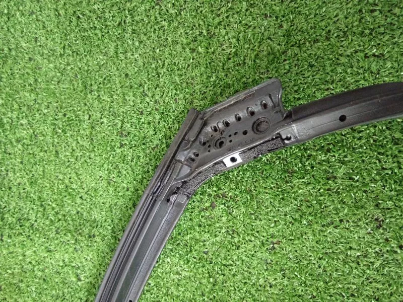 Уплотнитель двери