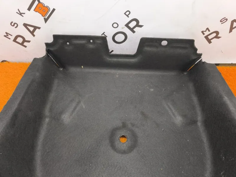 Ниша запасного колеса