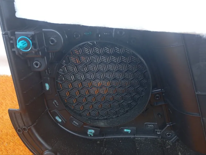 Обшивка двери