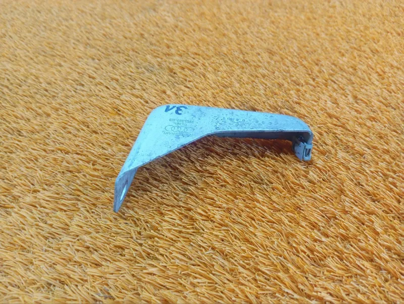 Кронштейн бампера