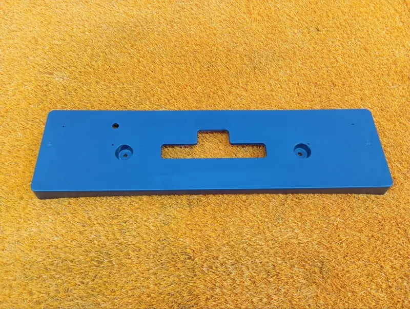 Накладка крышки багажника