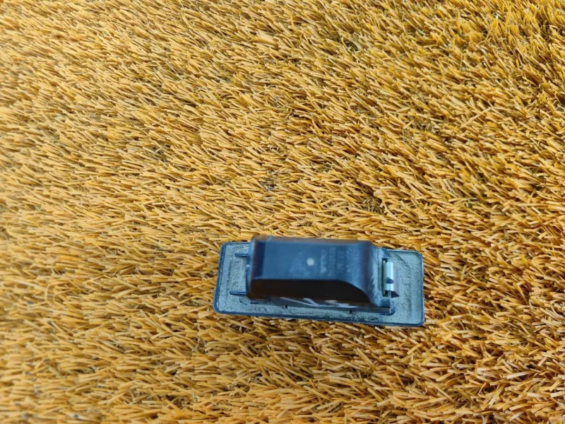 Фонарь подсветки номера