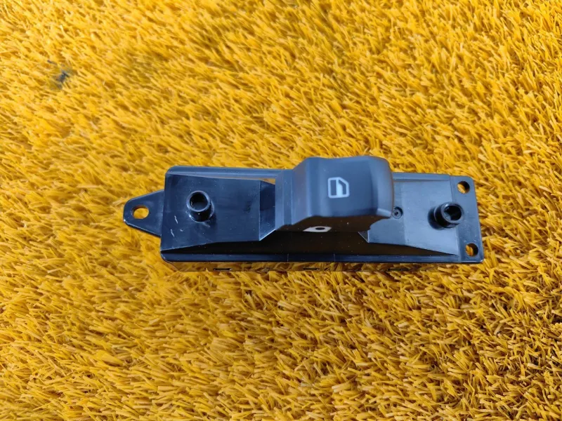 Кнопка стеклоподъемника