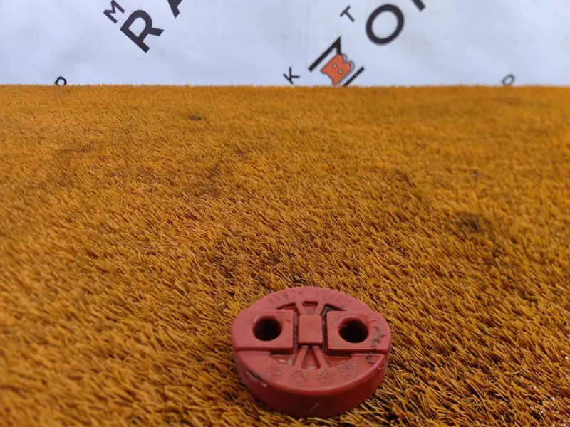 Крепление глушителя