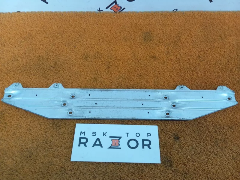 Кронштейн кузова