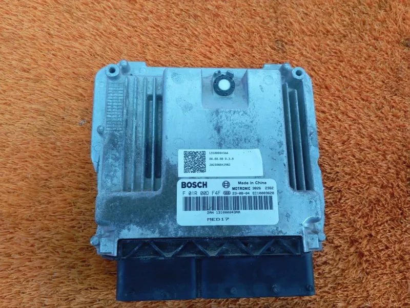 Блок управления двигателем