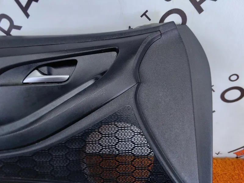 Обшивка двери