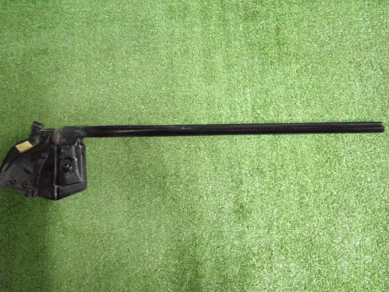 Уплотнительная резинка боковой двери