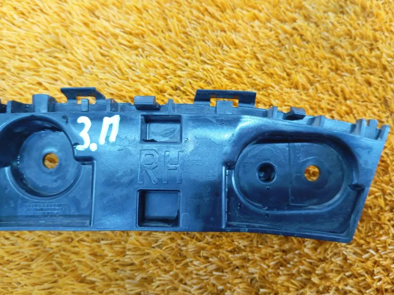 Крепление бампера