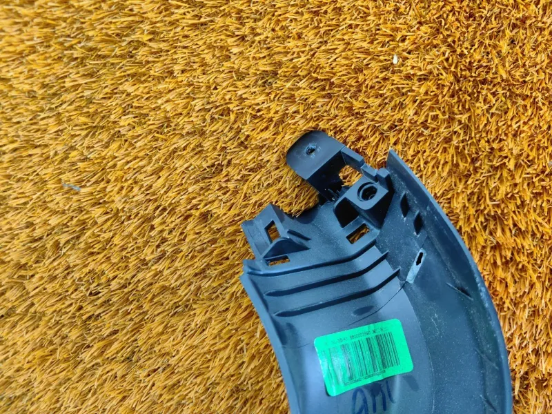 Накладка крышки багажника