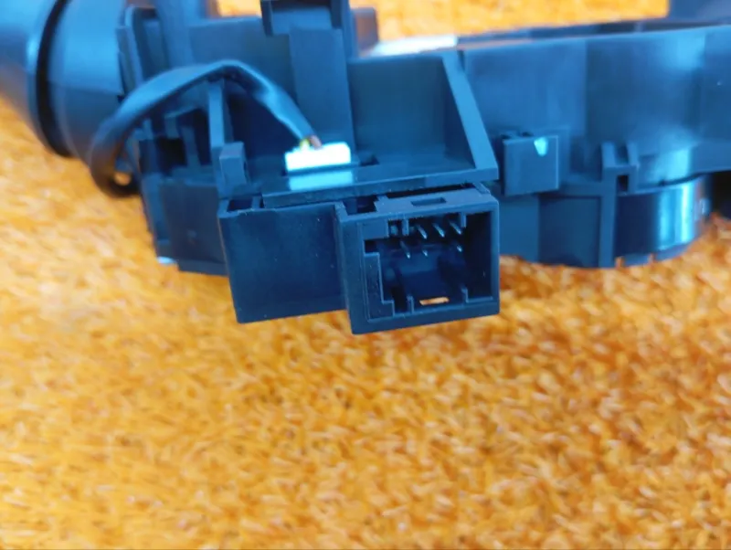 Подрулевой переключатель