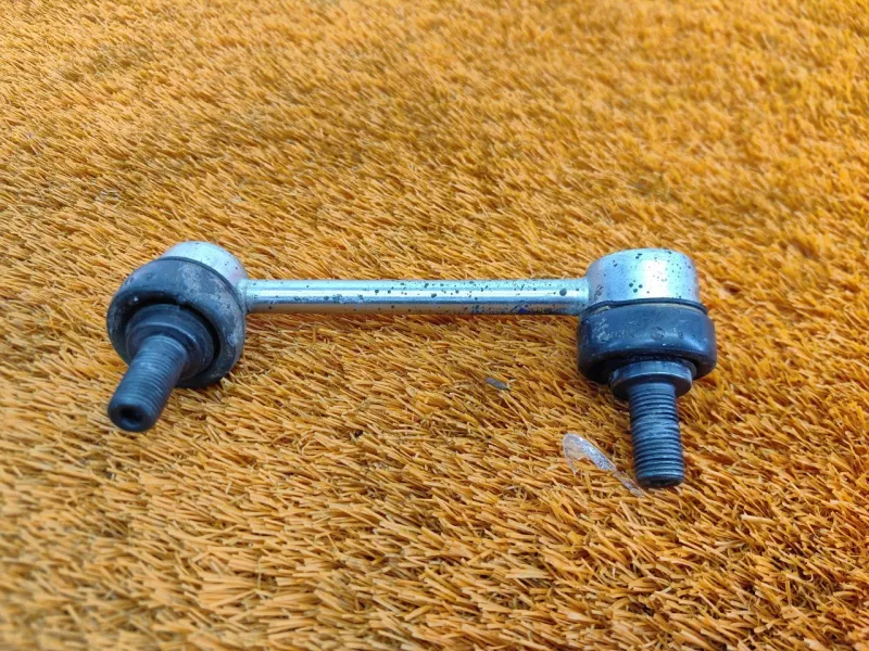 Стойка стабилизатора