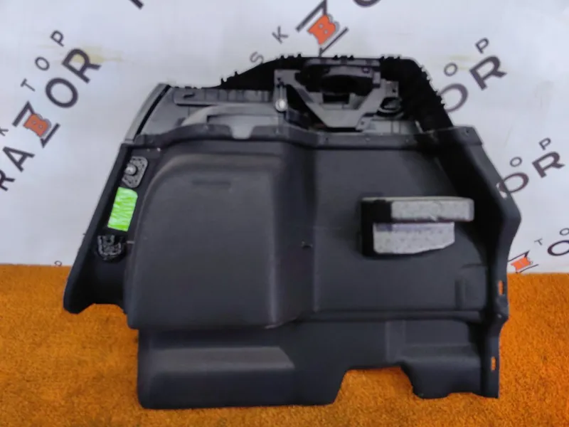 Обшивка багажника