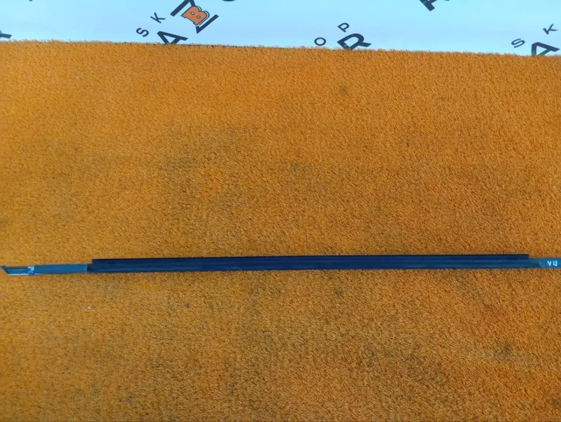 Молдинг стекла