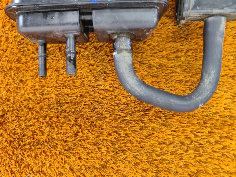 Абсорбер паров топлива