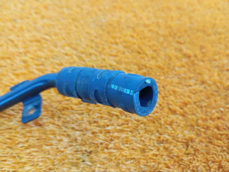 Трубка охлаждающей жидкости