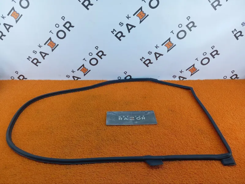 Уплотнитель двери