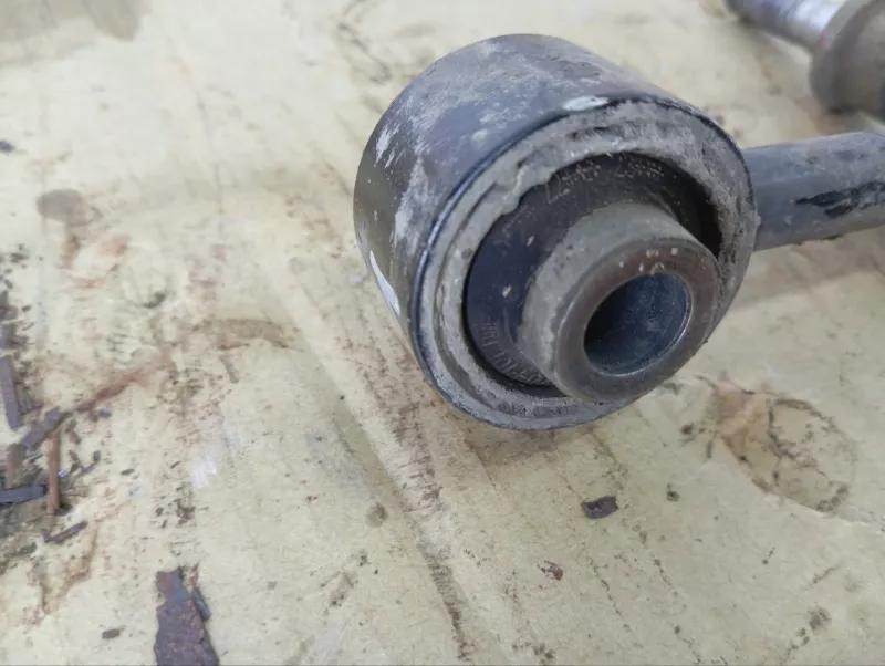 Стойка стабилизатора