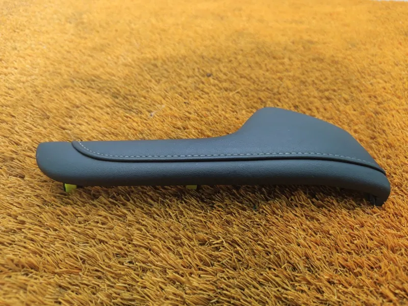 Накладка на торпедо