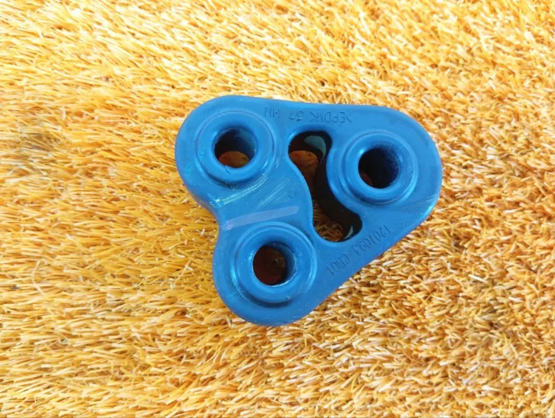 Крепление глушителя