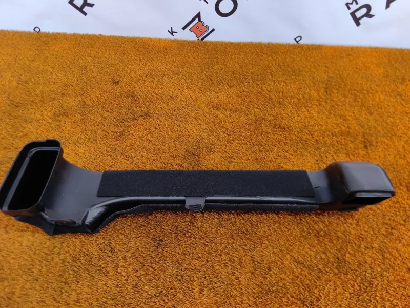 Воздуховод салона