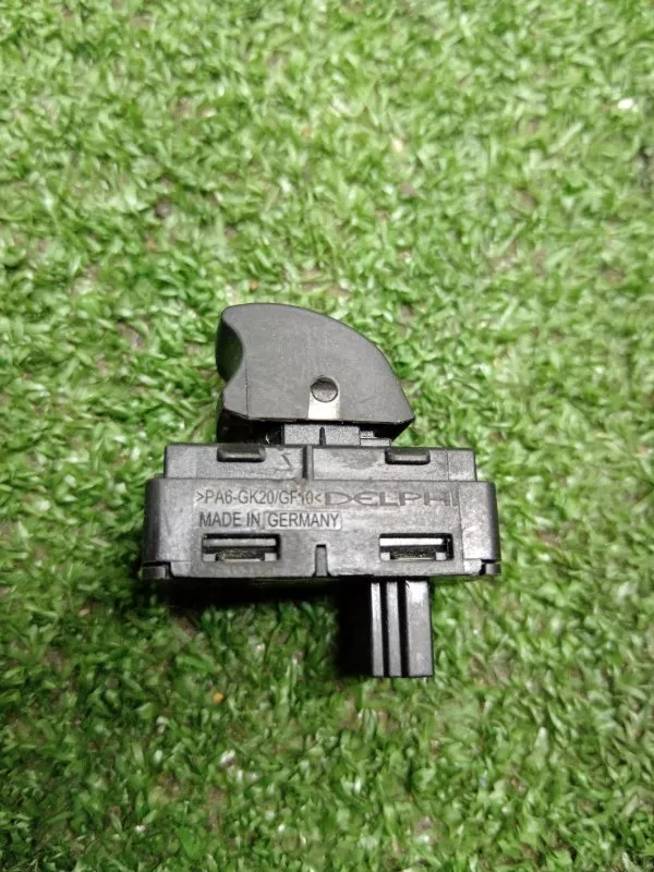 Кнопка стеклоподъемника