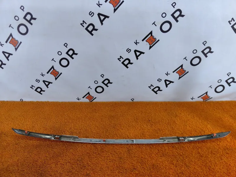 Накладка двери багажника