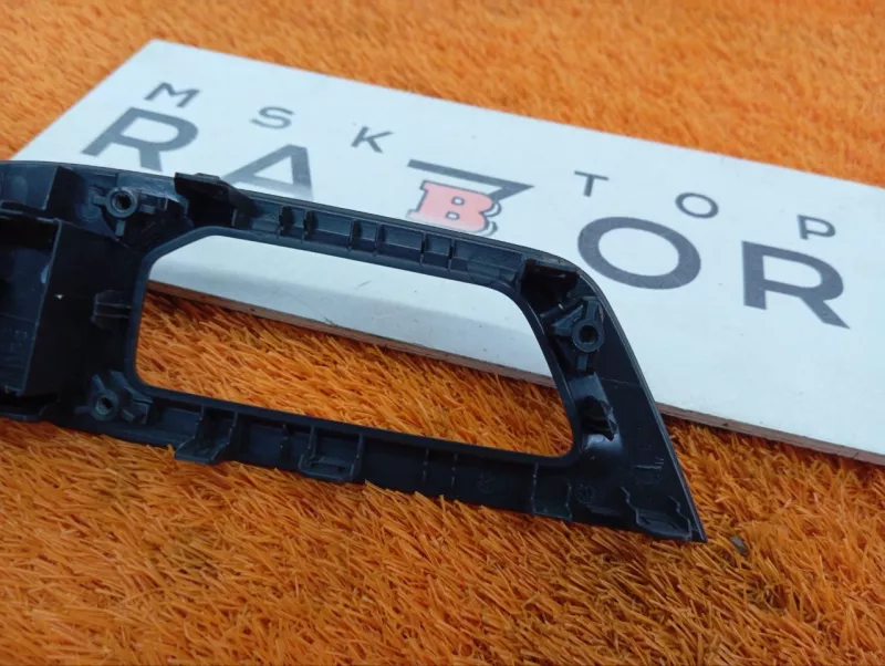 Накладка двери