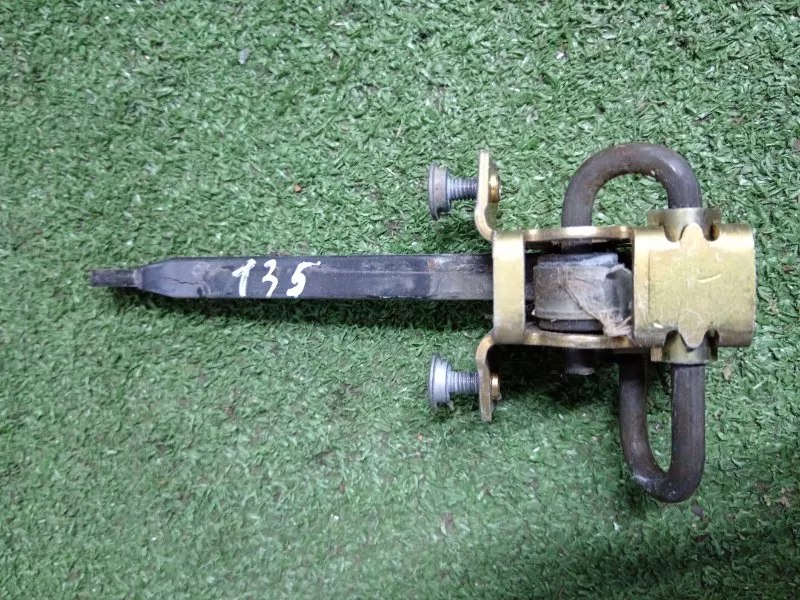 Ограничитель двери