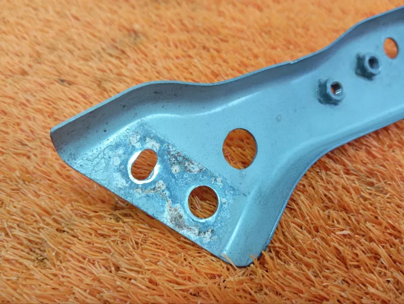 Крепление фары Changan UNI-V 2024 C281F2702093800, переднее левое